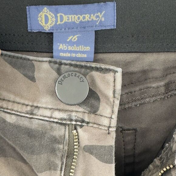 DEMOCRACY JEANS "Ab"solution Booty Lift Jegging Camo Print Stretch Womens Sz 16 - Picture 7 of 15